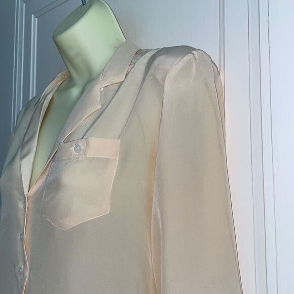 Vintage 80s Liz Claiborne cream/ivory silk button down shirt - Picture 4 of 11